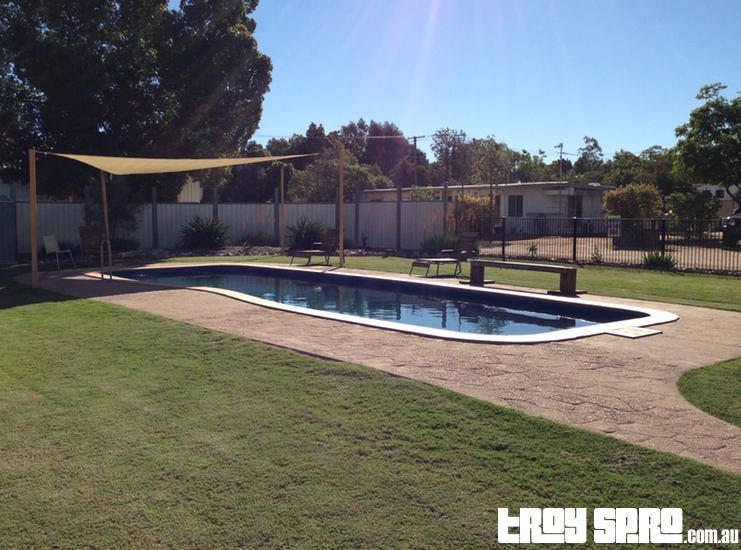 Swimming Pool at Longreach Tourist Park