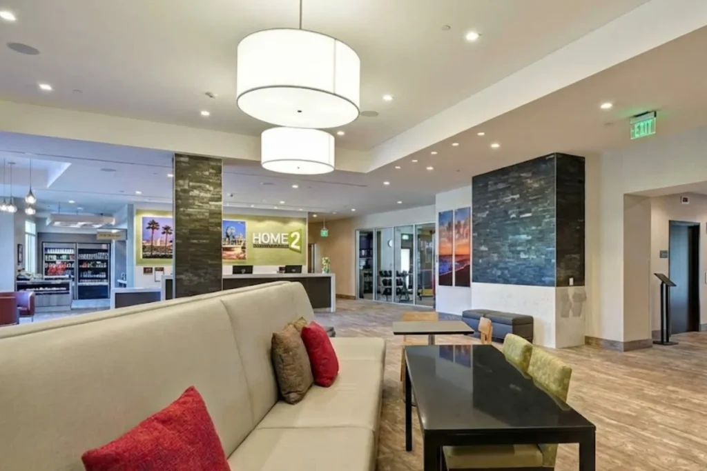 Home2 Suites by Hilton Montebello Foyer