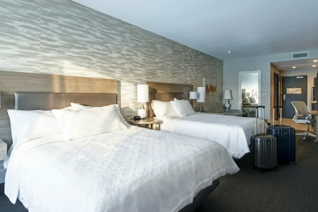 House2 Suites Montebello Double Room
