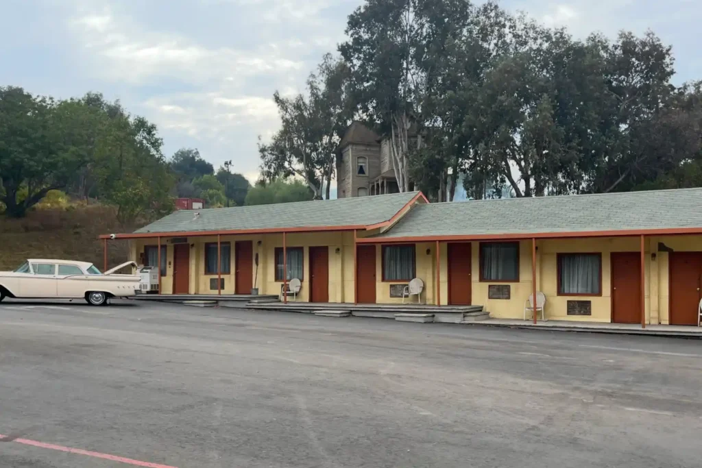 Psycho Hotel Norman Bates Universal Studios Hollywood Tour